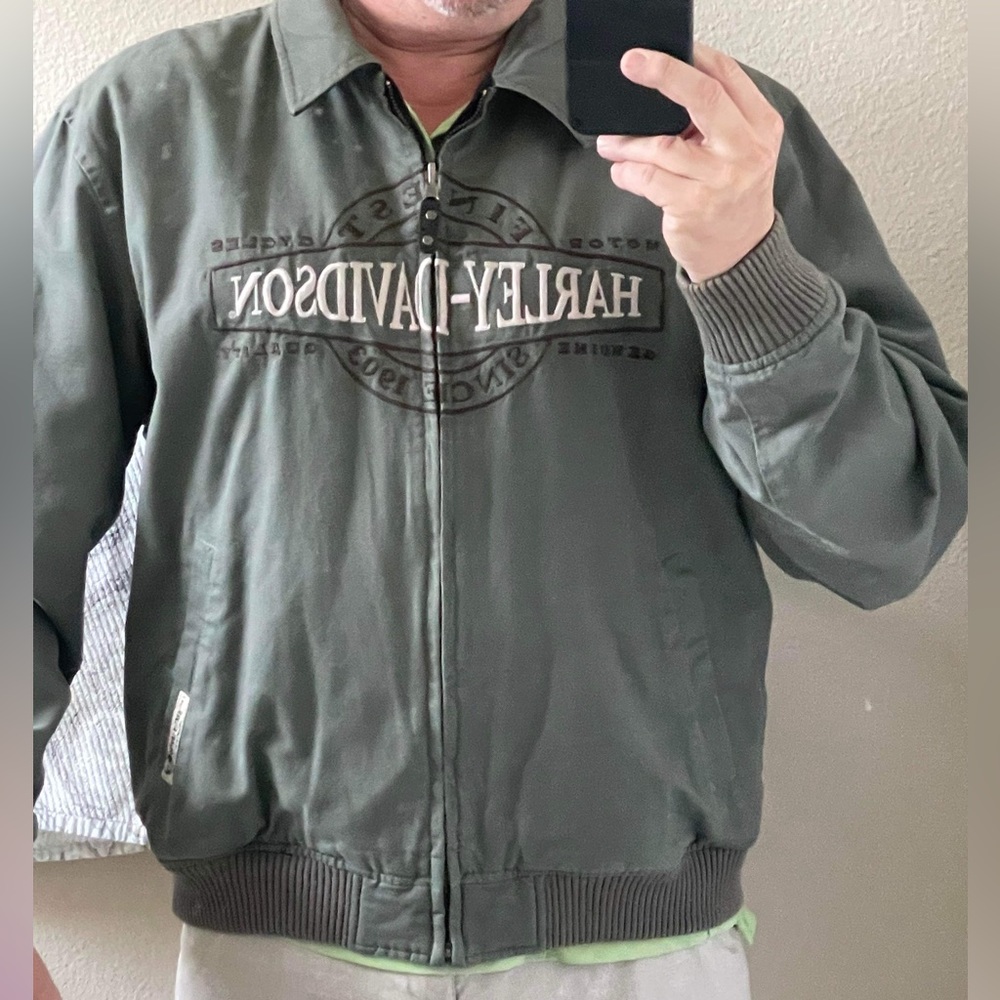 Mens Harley Davidson Heavy reversablle jacket.